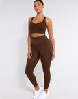 https://cdn.shopify.com/s/files/1/0493/3874/4983/files/activewear-44575668863200.jpg?v=1734757505