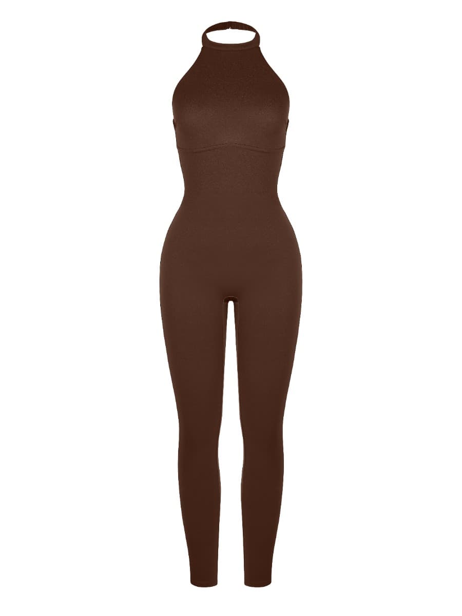 https://cdn.shopify.com/s/files/1/0493/3874/4983/files/jumpsuit-42203106476256.jpg?v=1724389685
